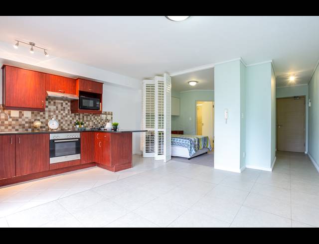 1 BEDROOM APARTMENT RENTED IN WYNBERG UPPER